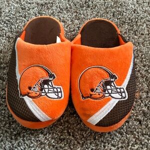 Kids Cleveland Browns Football Team Slippers